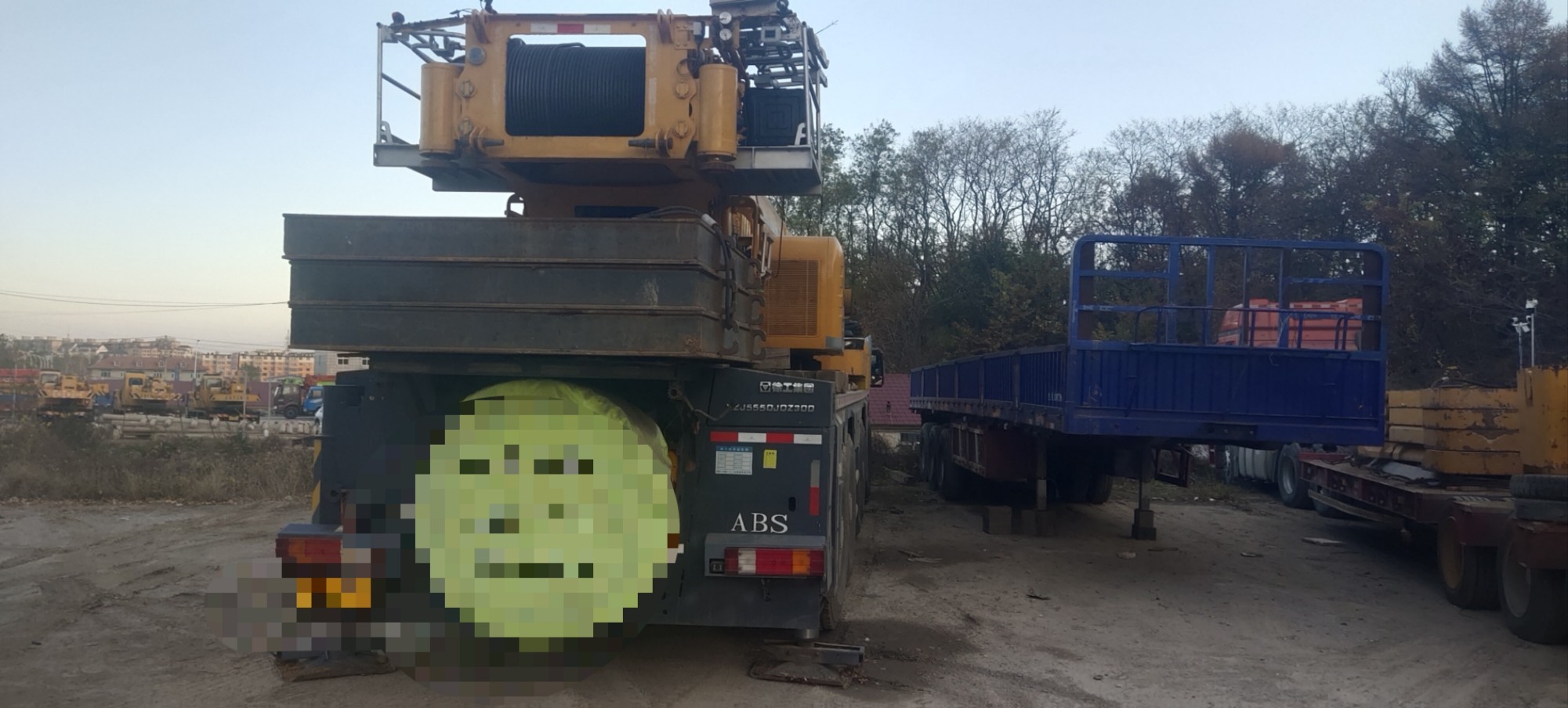 Extremely Efficient XCA200 200 Ton Mobile Hydraulic Truck Crane Heavy Lifting Equipment