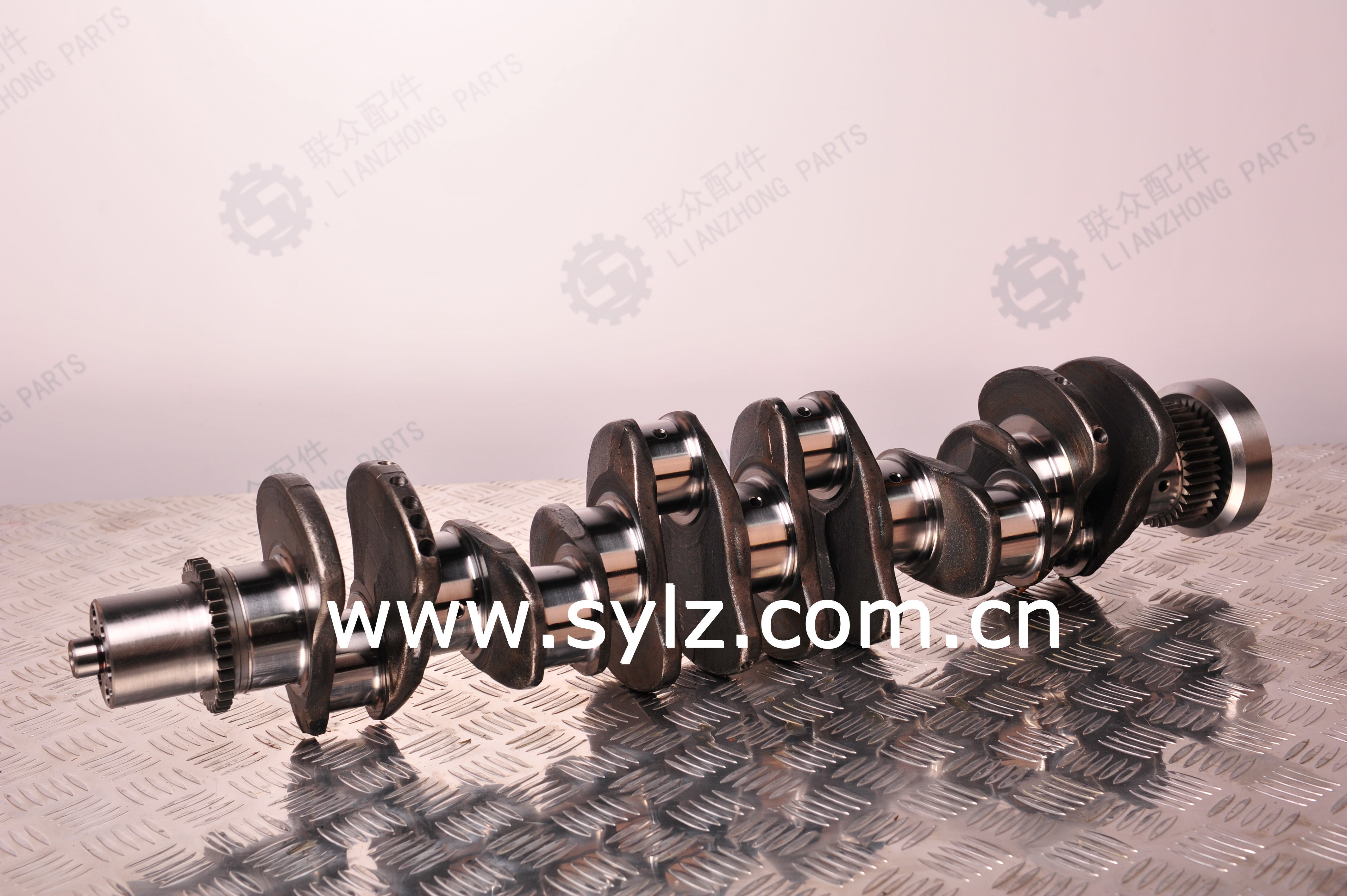 Hot sale Chinese 4934862 5301009 3974538 Dongfeng Truck Crankshaft, Cummins ISDe diesel engine crankshaft forging with d
