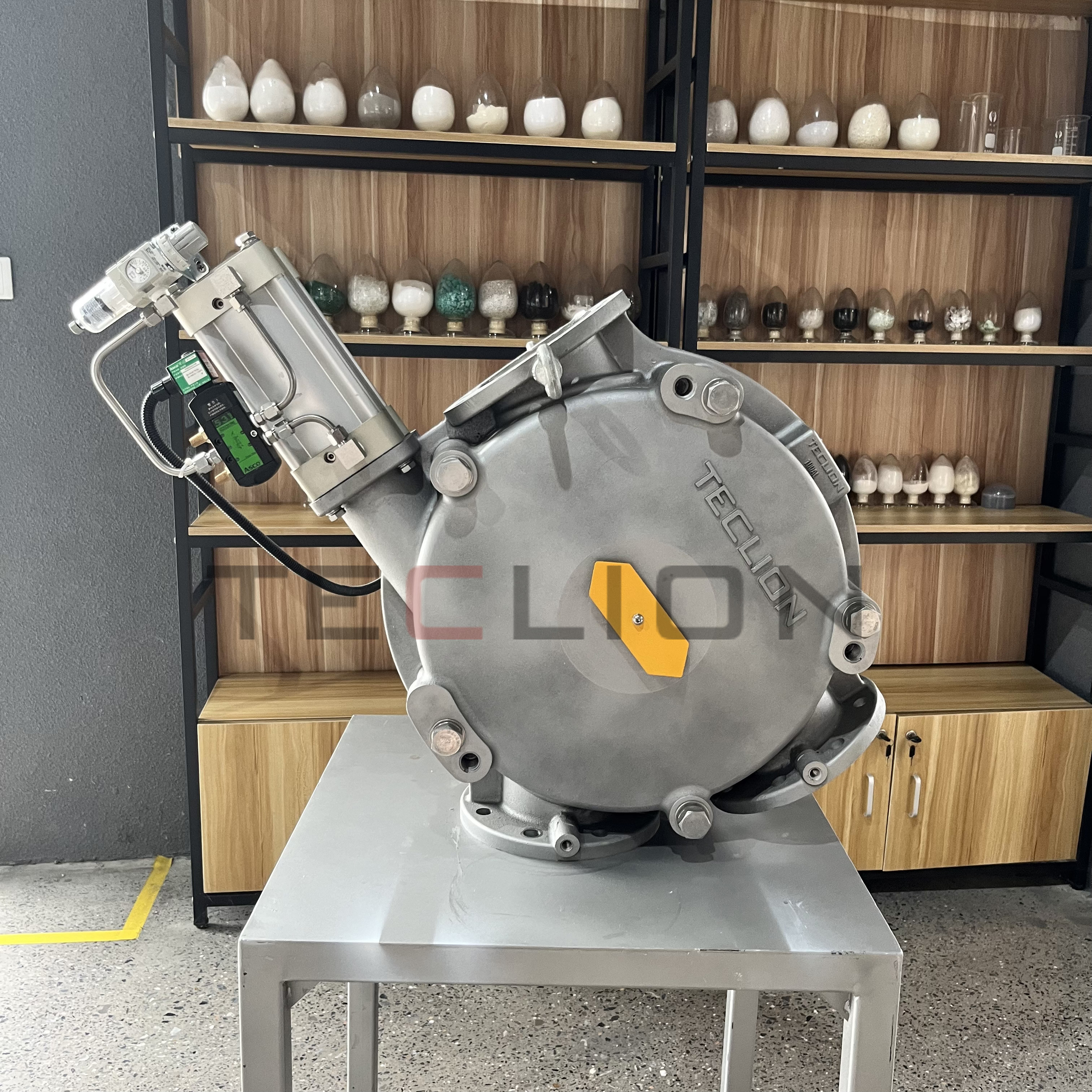 Precise switching, efficient transportation - Decrypt encrypted phase pipeline dual channel directional valve