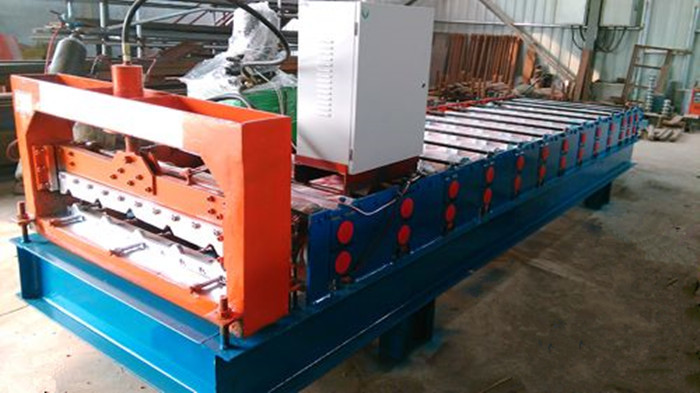3kw High Speed Roof Panel Roll Forming Machine Using Galvanized Steel Coil