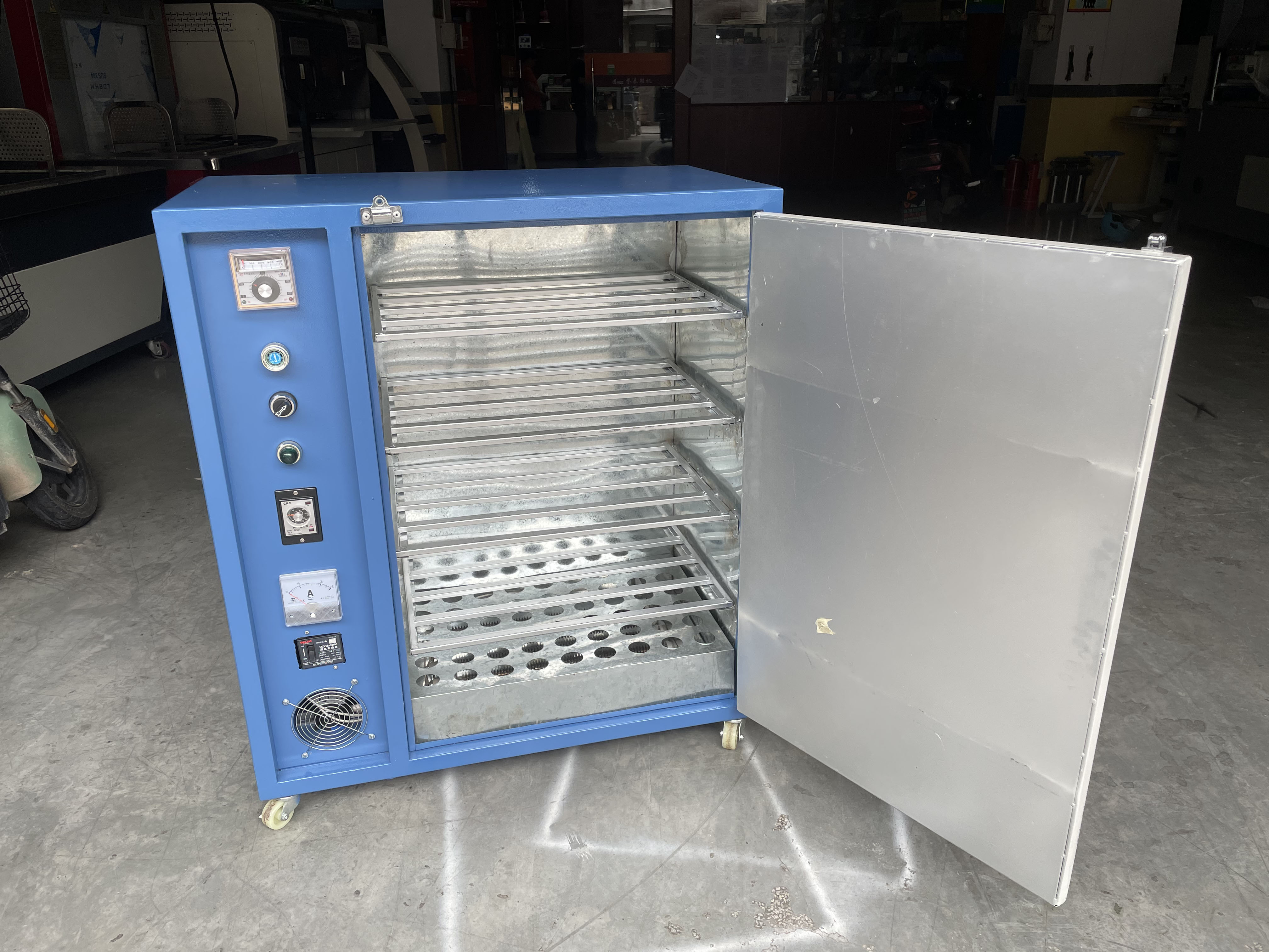 67 KG Shoe Industrial Infrared Heating Oven Energy Saving And High Capability