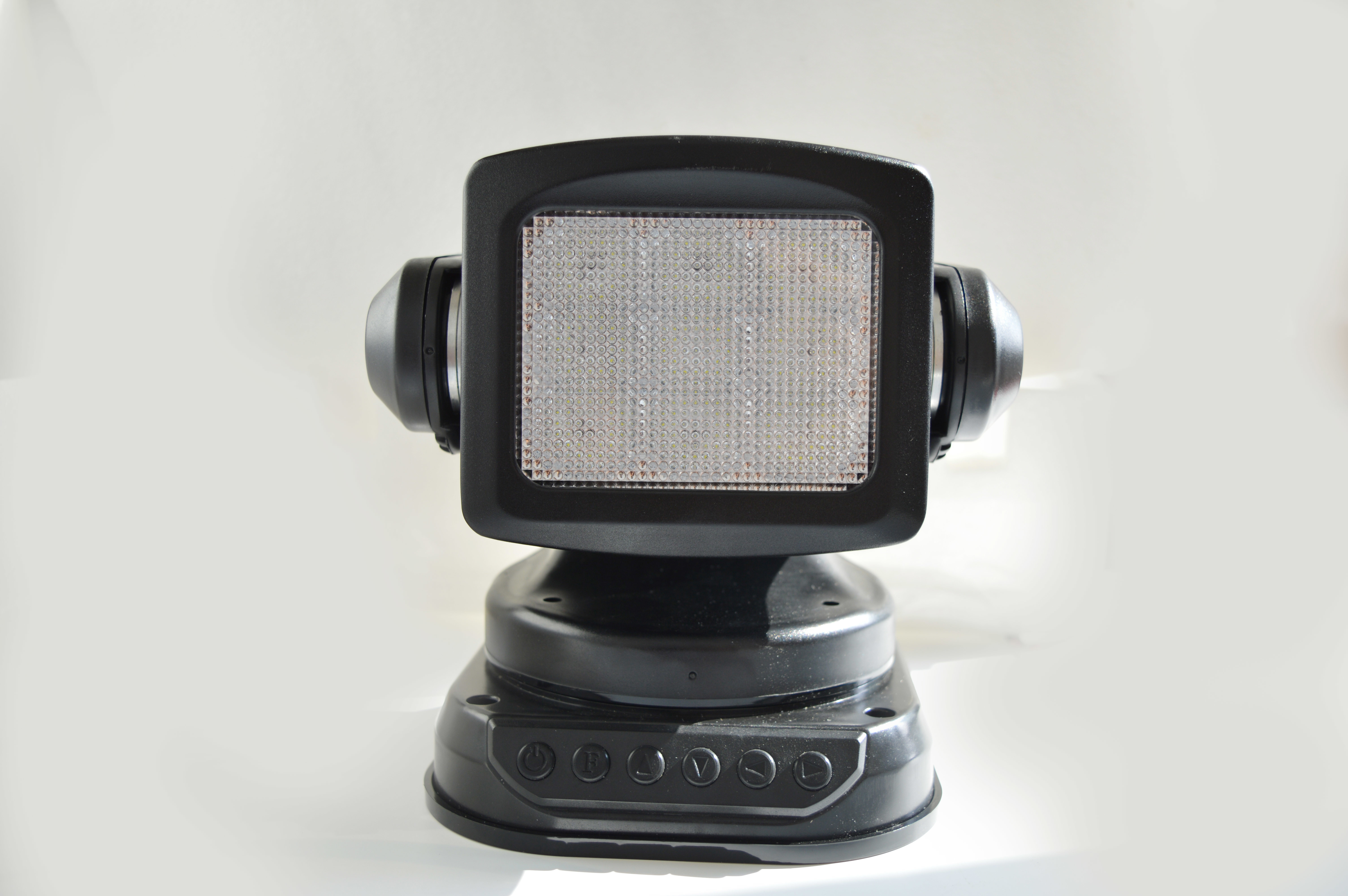 Wholesales LED search light with wireless remote control HCW-L90207 90W