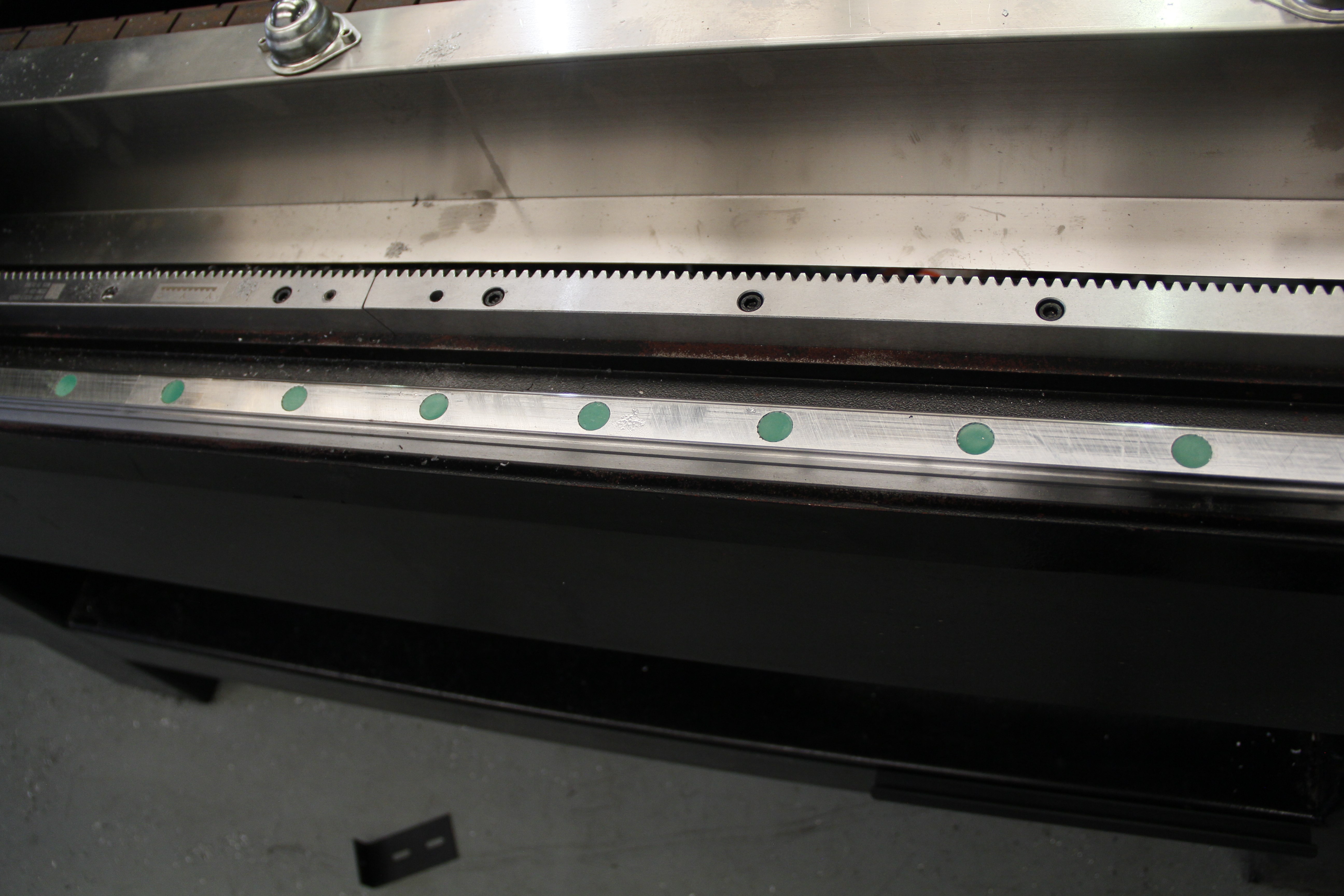 Factory Hot RAYCUS Metal Dual Use Full Covered Fiber Tube Cutting Machine For Sale Cutter Laser Plate
