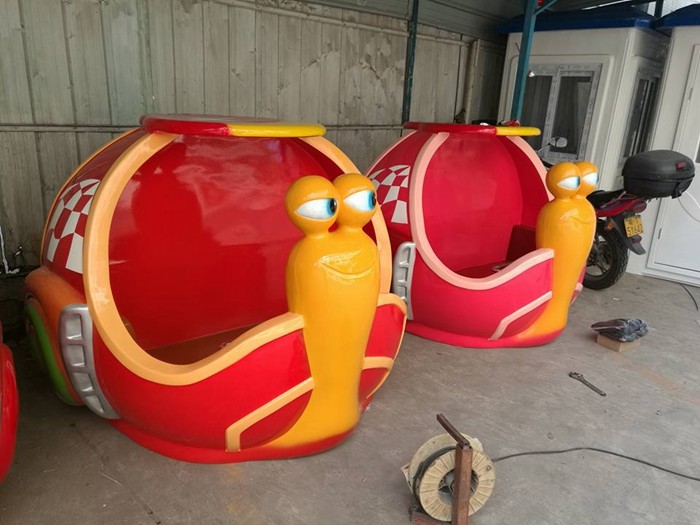 Mini Snail Shape UFO Roller Coaster Customized Height With Chain Lift Structure