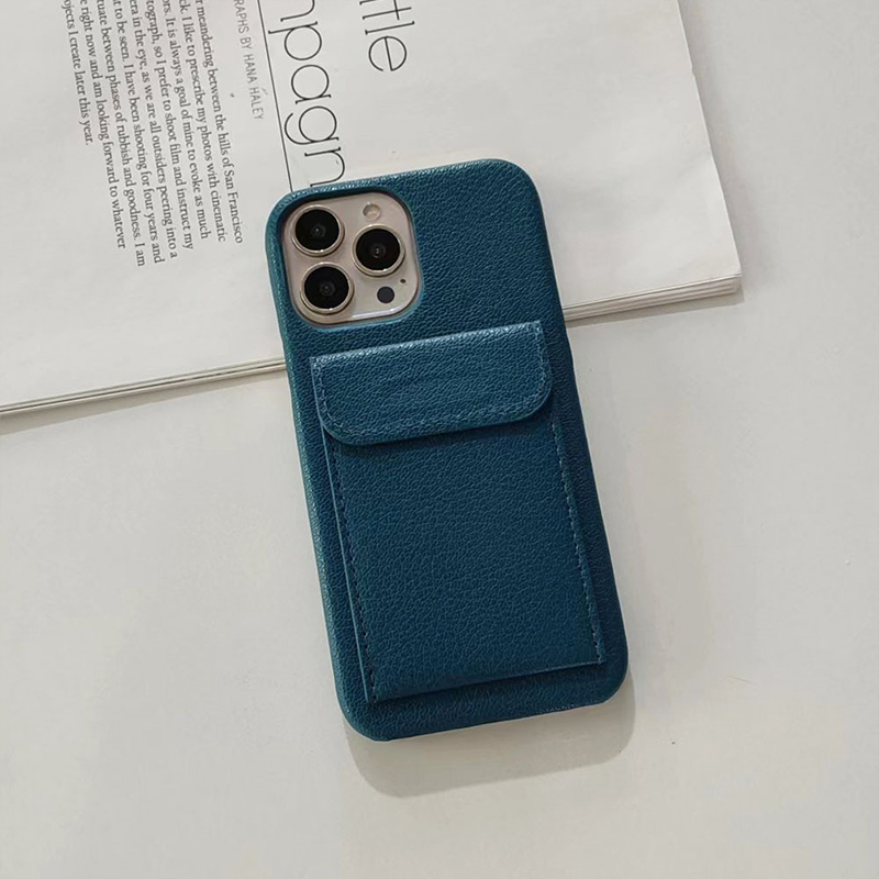 Handcrafted Leather Card Holder Phone Case with Shockproof Feature and Luxury Design