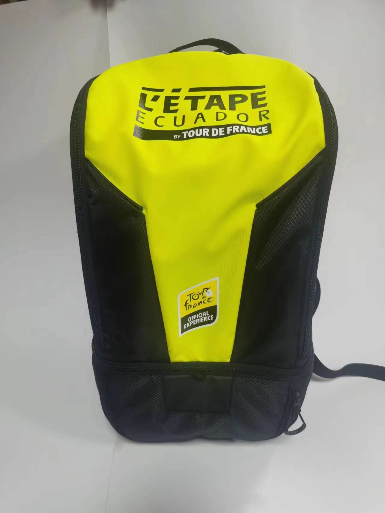 Yellow Waterproof Cycling Rucksack , Motorbike Helmet Backpack With Dry / Wet Separation