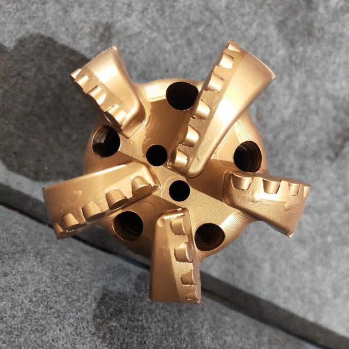 5 Blades 4 1/2 API Reg Pin Customized Diamond Pdc Drill Bit