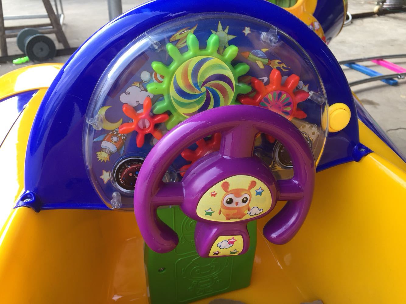 Dreamland coin operated kids game machine children rotating british train for indoor amusement game room