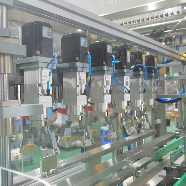 High Production Speed 3L Plastic Bottle Shampoo Bottling Line with 20 Filling Nozzles