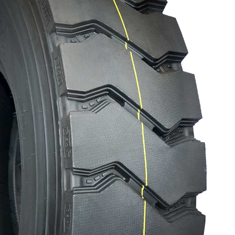 Chinses Factory Tyres All Steel Radial Truck Tyre AR667 11.00R20