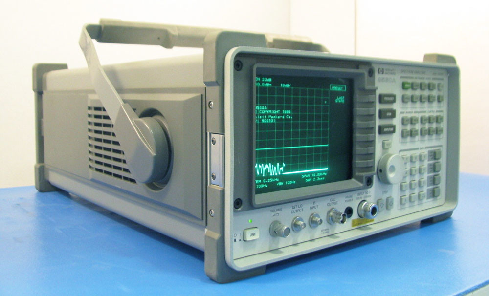 HP Agilent 8560A Portable RF Spectrum Analyzer 50 Hz to 2.9 GHz