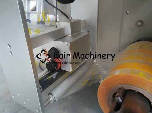 3.4Kw 50Hz Snack Packing Machine , 150BPM Horizontal Flow Wrap Packing Machine