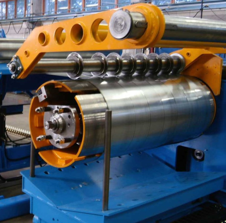 Metal slitting line recoiler