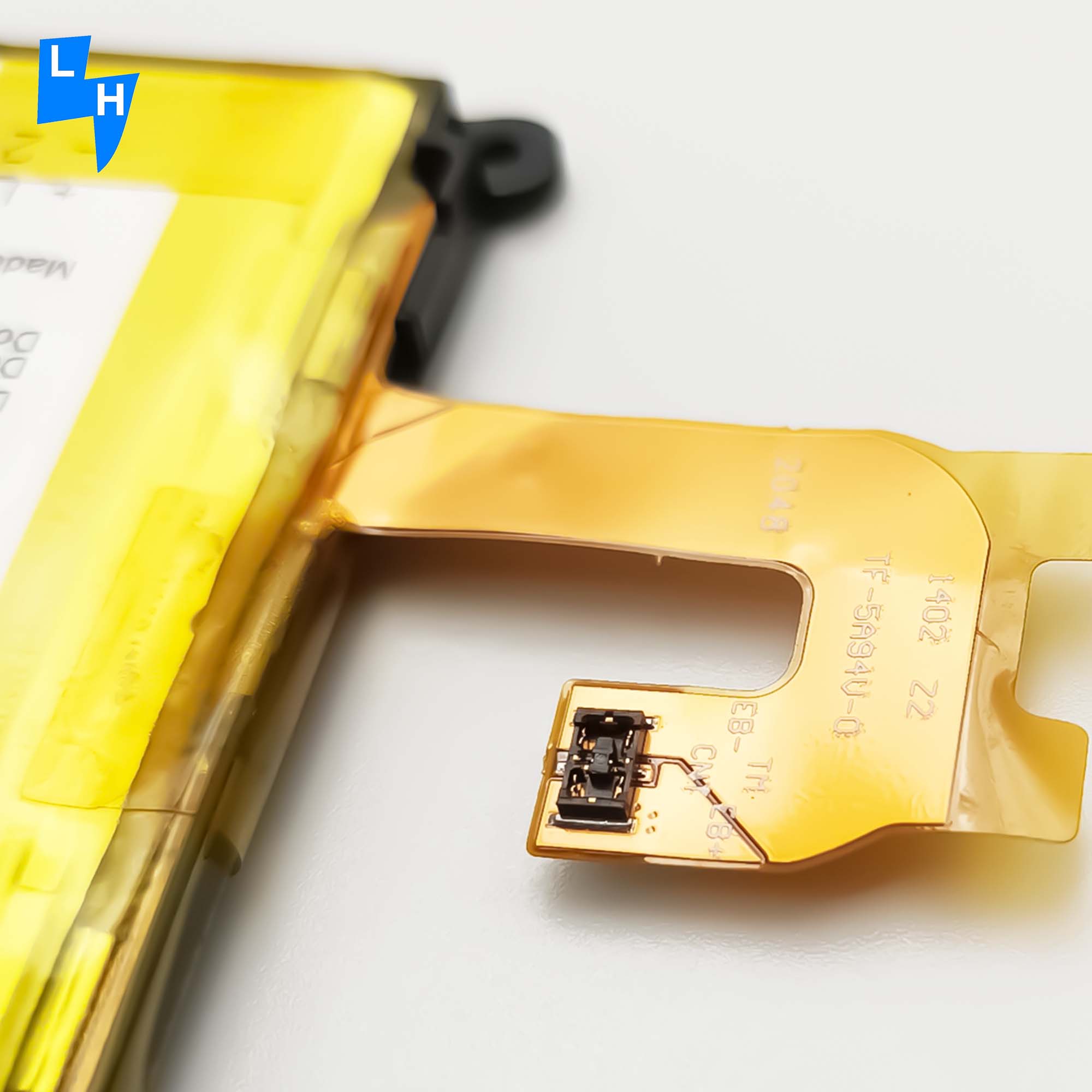 High Capacity Polymer Lithium Battery for Sony Xperia Z2 L50W L50T L50U D6503 Yellow