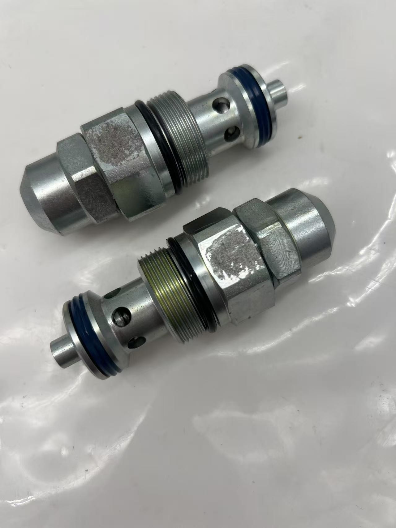 Putzmeister concrete pump truck accessories pipeline check valve - Eaton R1/2-M26*1.5 Main Unit Code 044151009180