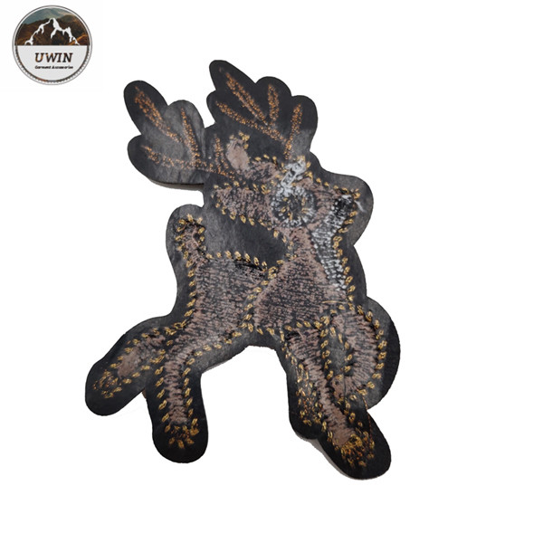 Fawn Animal 3D Embroidery Patches For Garment / Bags / Hats Decoration