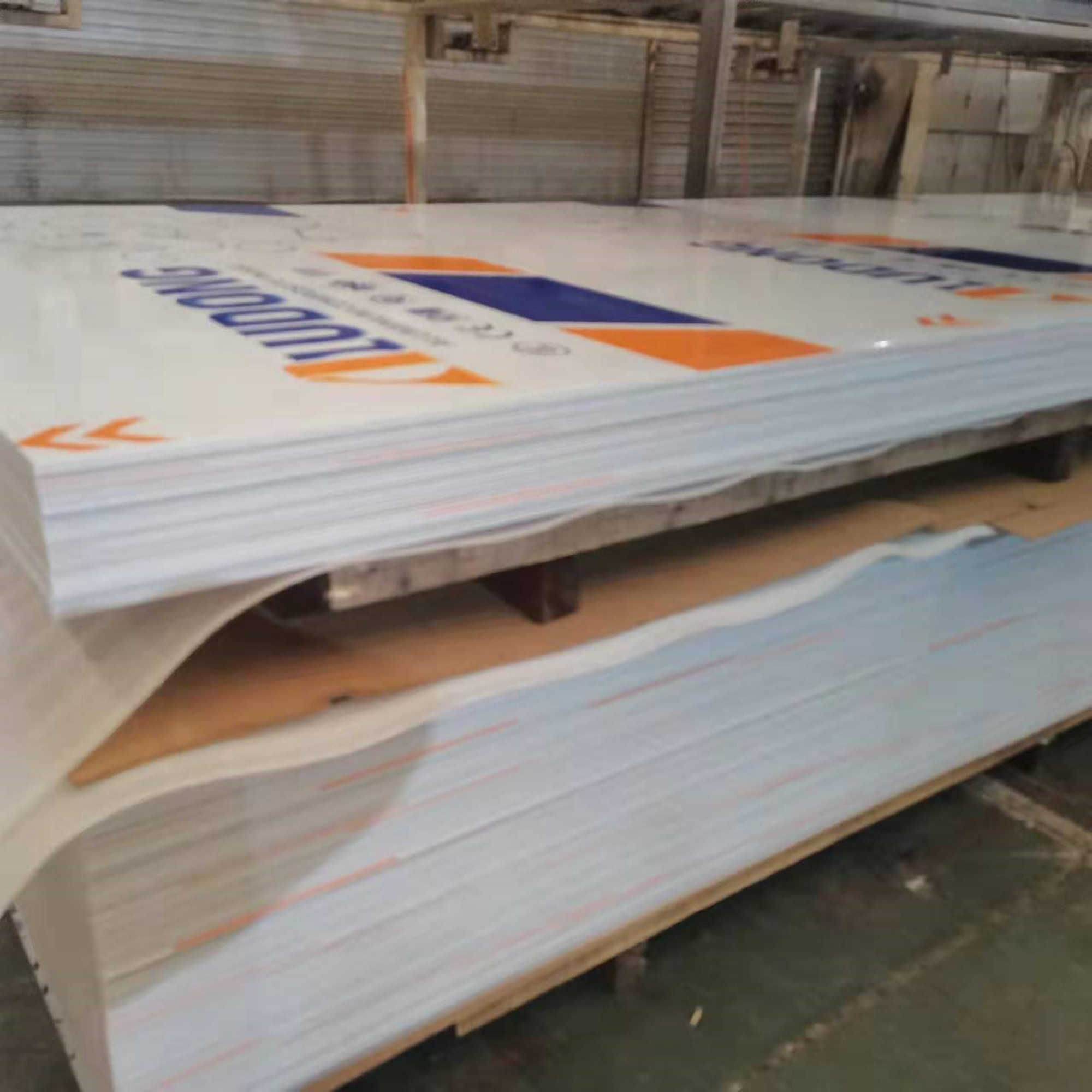 Customizable PVDF Aluminum Composite Panel With A Wide Range Of Colors Available