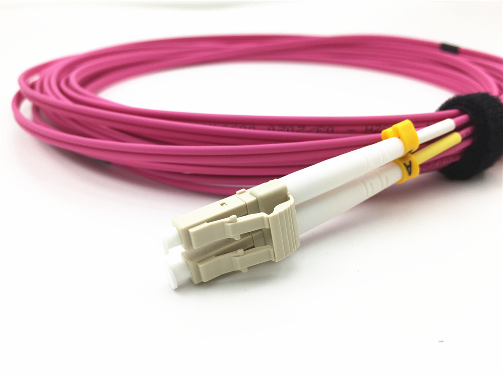 Multimode OM4 Duplex 3m 5m 7m PVC Lc Lc Fiber Patch Cord