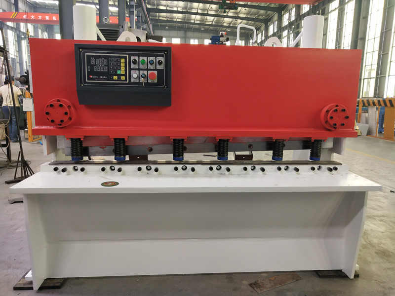 NC Small Sheet Metal Guillotine MD11 Controller Shear Metal Cutting Machine 6mm*1600mm
