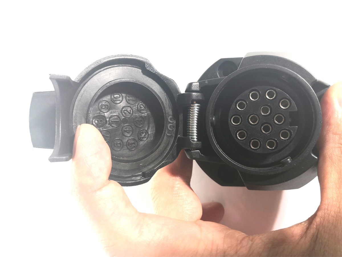 Industrial Trailer Connector Socket PVC Plastic 12V 24V 10A 7pin 13pin