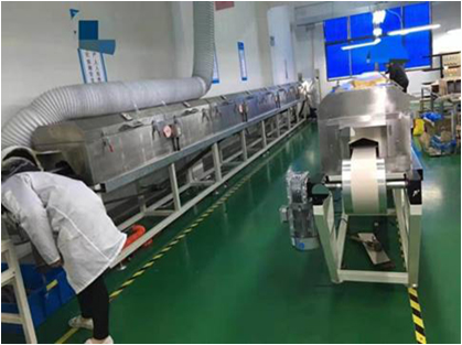 RoHS Strip Extruding 50 RPM Glue Dispensing Machine