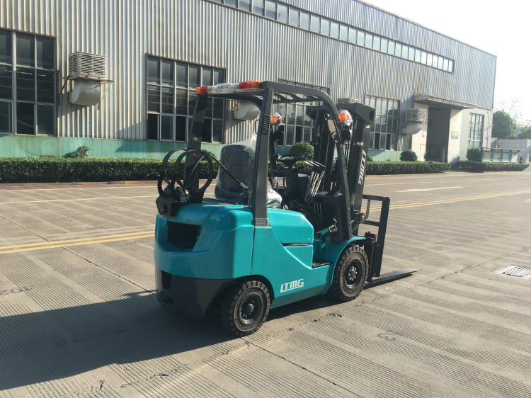 1.8 Ton LPG Forklift Truck With TCM Technology Ergonomics Adjustable Seat