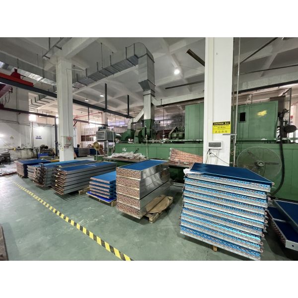 Low Noise Standing Air Conditioner Unit Powerful Industrial Portable Ac Unit