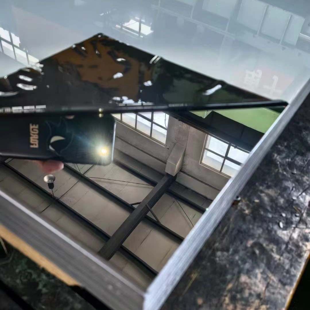 Mirror 8K Finish SUS304 1.4301 Cold Rolled AISI 304 Stainless Steel Sheet For Decorations 0.6*1220*2440mm