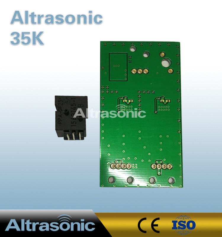 Ultrasonic Spot Welding 35Khz 800W For PCB Parts Gun Type Handheld With Titanium Horn