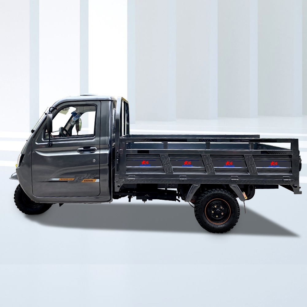 300cc Enclosed Cabin Heavy Loading Tricycle with Powerful Engine and Full-Closed Cabin