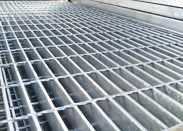 Serrated 303/30/100 Galvanized Grating Park Platform And Pedestrian Corridor