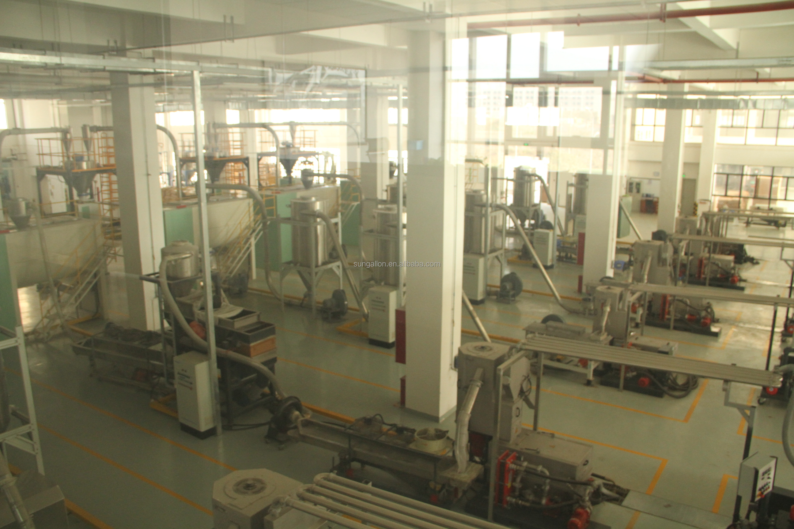 Opaque White Thermoplastic Elastomer Eco-Friendly TPE Elastomer Material 85A ISO14001