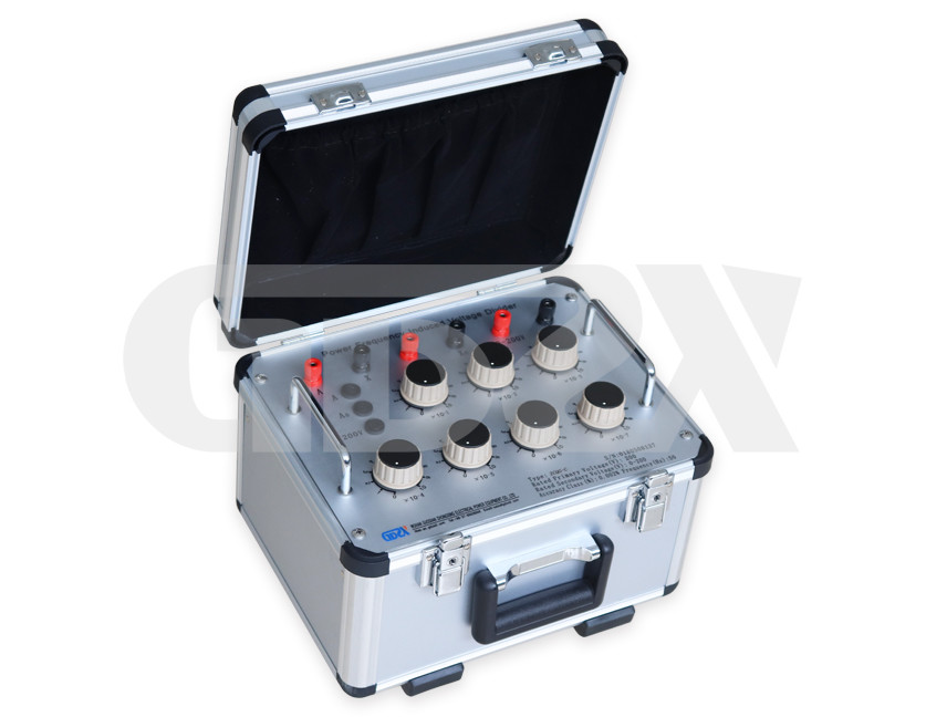 200V Transformer Testing Equipment 0.002 Class Power Frequency Induced Voltage Divider