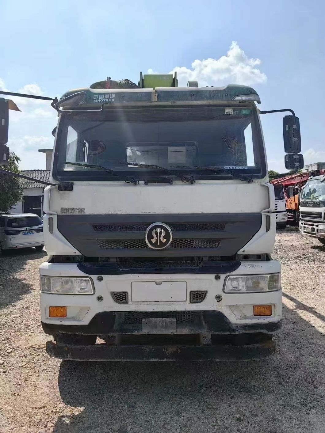 Truck Mounted Pump 38m Concrete Pump Truck Construction Machinery Zoomlion Concrete Pump Truck