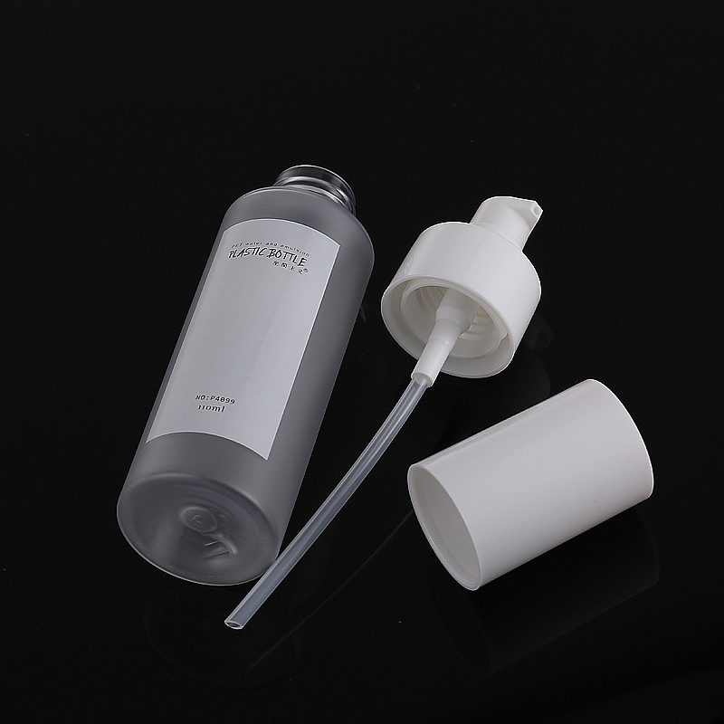 8 Oz Fine Mist Spray Bottle , Refillable Cosmetic Spray Pump Bottle