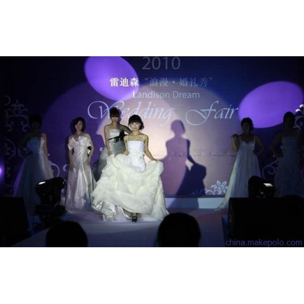 Professional Follow Spot Beam Light , 250w Wedding Stage Lighting With Support And Flight Case