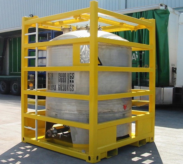 2900L-5000L Capacity Vertical Offshore Tank Container with Lifting Frame Weld Seam Acid Cleaning and Passivation Finish