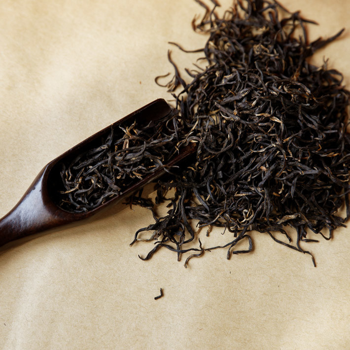 Golden Chinese Organic Black Tea With Both Sweet And Fruity Taste