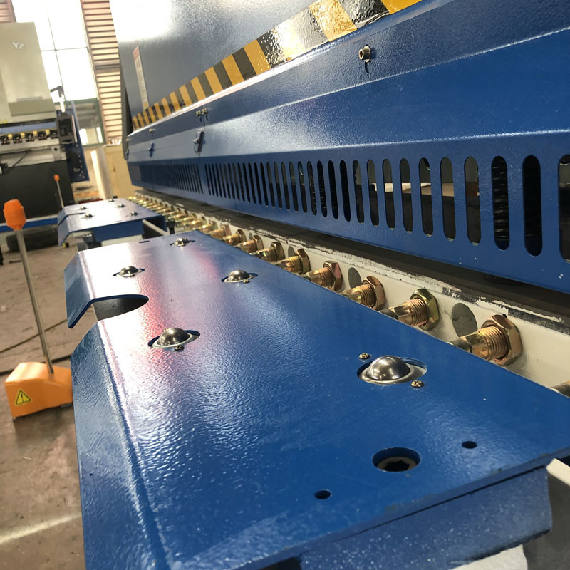 Swing Steel Plate Shearing Machine 5.5kw 4*2500MM Metal Sheet Guillotine Long Life
