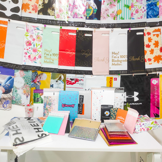 Personalized Plastic Poly Mailers For Custom Packaging Subscription Boxes