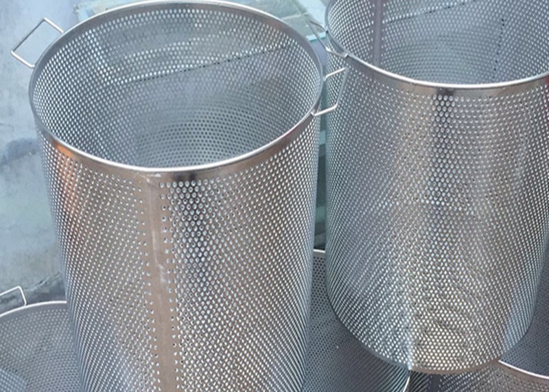 304 Perforated Stainless Steel Mesh / Filter Wire Mesh Cylindrical 5mm Hole