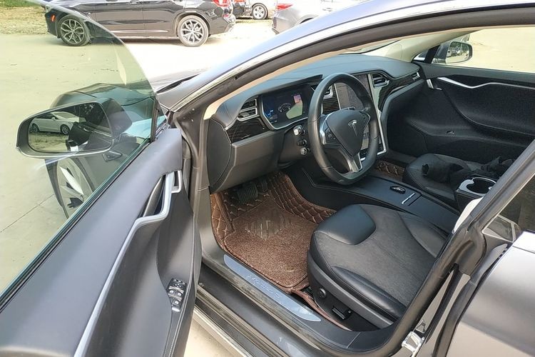 Used Blade Electric Vehicles Second Hand New Energy Cars 285kw