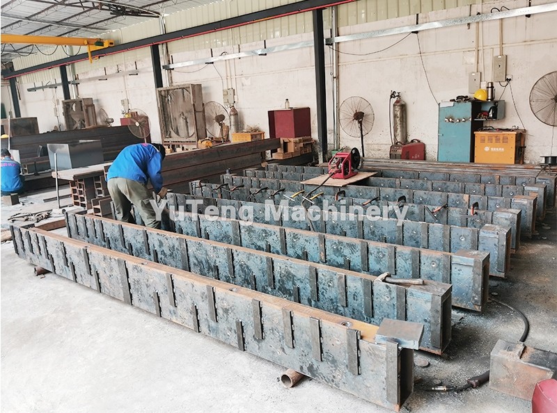 2.5KW Automatic Edge Collecting Machine For Collecting Scraps During Quilting Processing