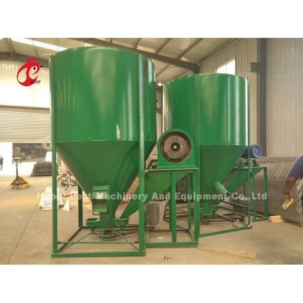 High Productivity Poultry Feed Making Machine For Poultry Chicken Farm Sandy