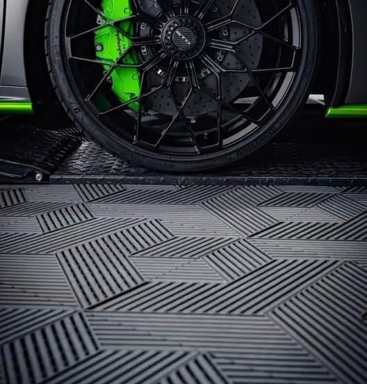 18mm Epoxy Garage Floor Tiles Colorful Heavy Duty Garage Floor Tiles