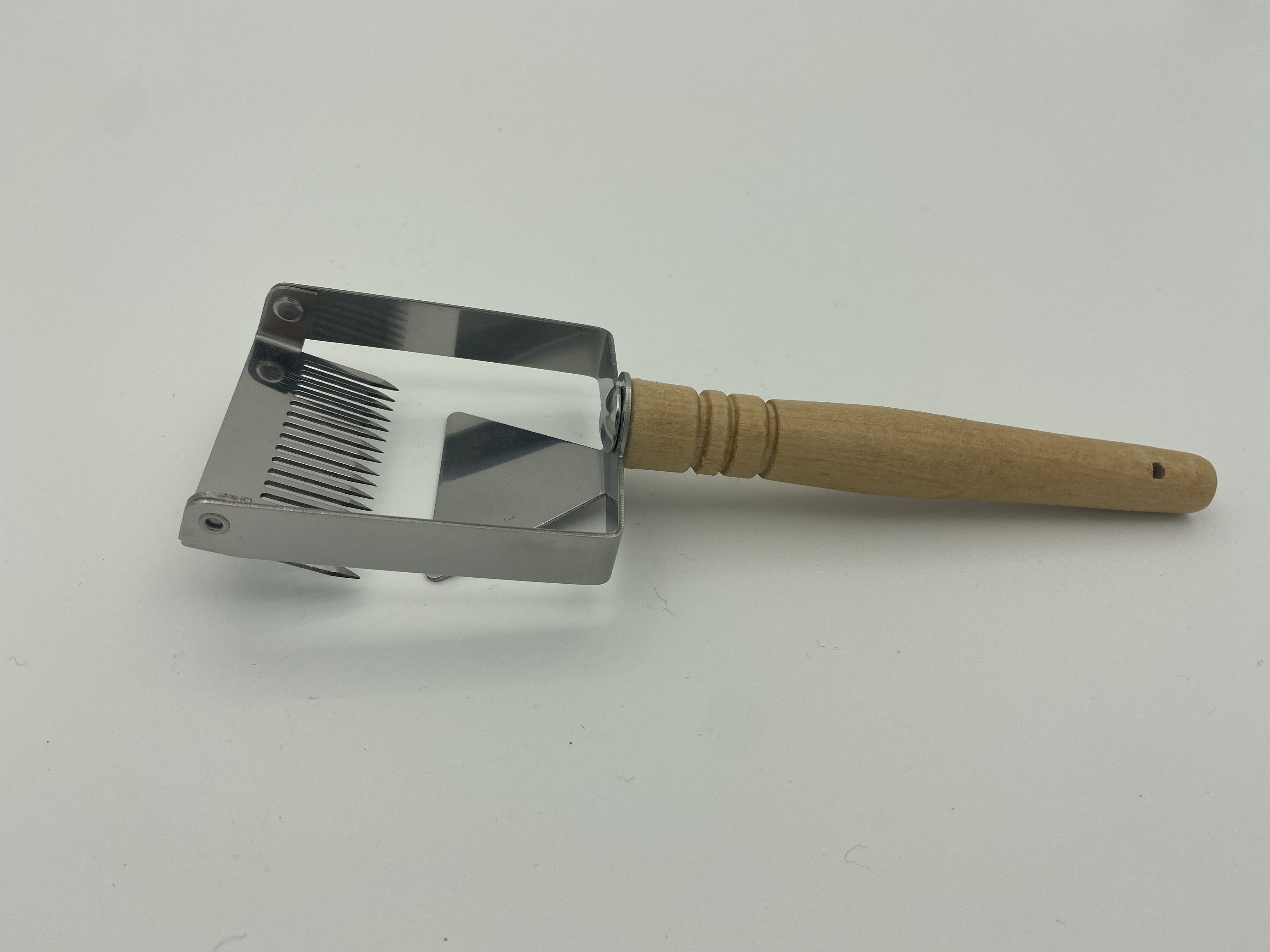 Beestar 17 Needles Wooden Handle Uncappping Fork Special Design Uncapping Tool For Harvesting Honey