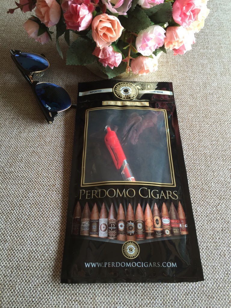 Highly Moisturizing Cigar Packaging Bag Five Cigar Bag 45% Humidity For 90 Days