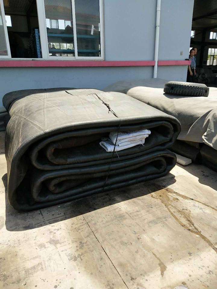 Dia 0.5m-4.5m Marine Salvage Airbag For Launching The Ship Dry Dock Airbag