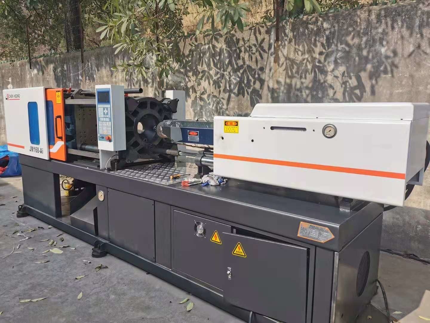 168 Ton Plastic Chen Hsong Injection Molding Machine Used With Variable Pump