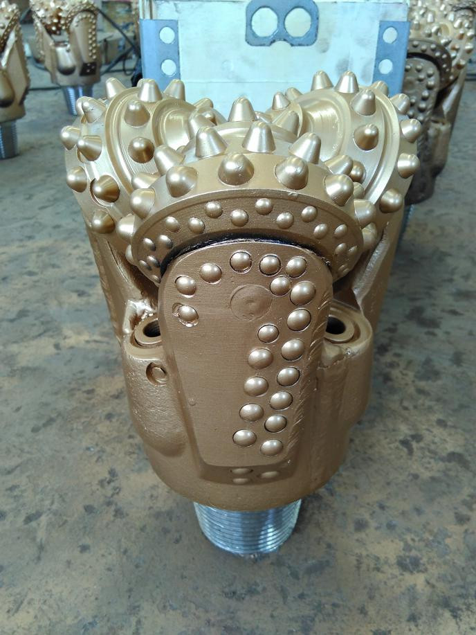 Air Drilling 6 3/4" Tricone Rock Bit Iadc 642 For Blast Hole Drilling Purpose